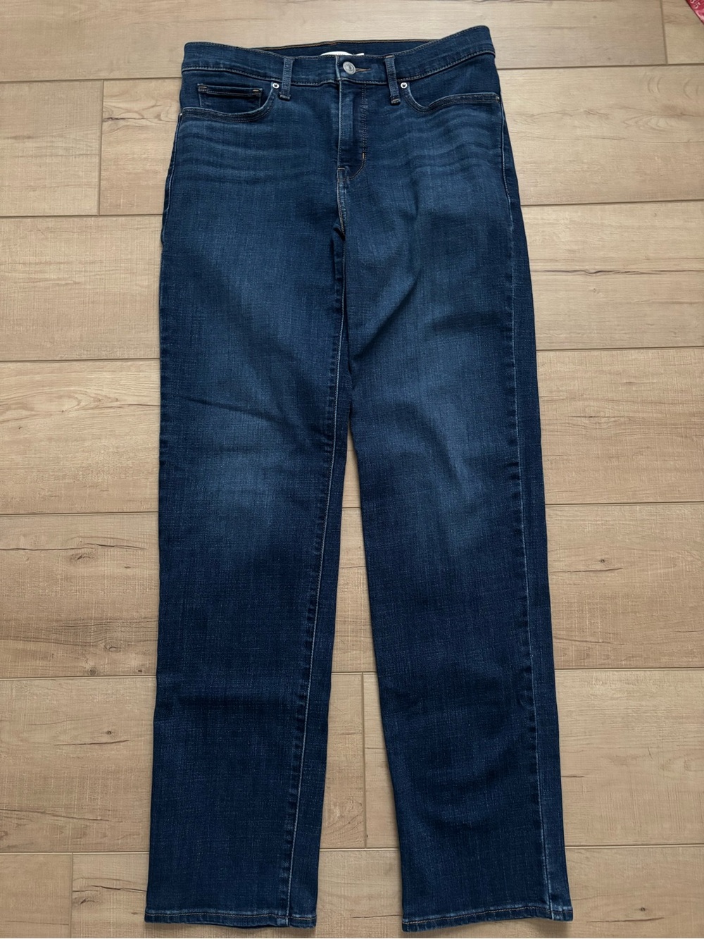 Levi’s 314 Shaping Straight Jeans